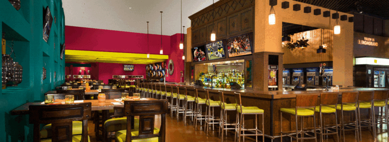 the bar at hecho en vegas